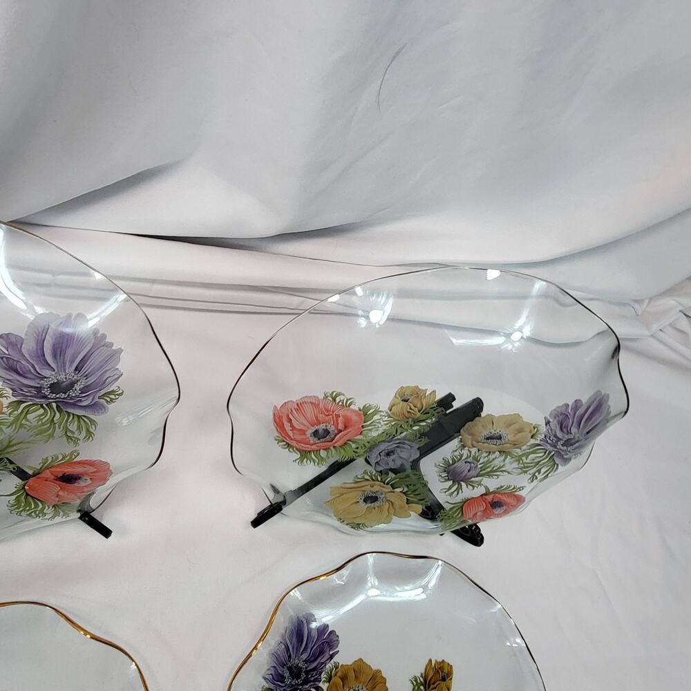 Chance Glass Anemone Floral 8" Luncheon Plates Set of 4 Scallop Edge Gold Rim - Picture 14 of 16